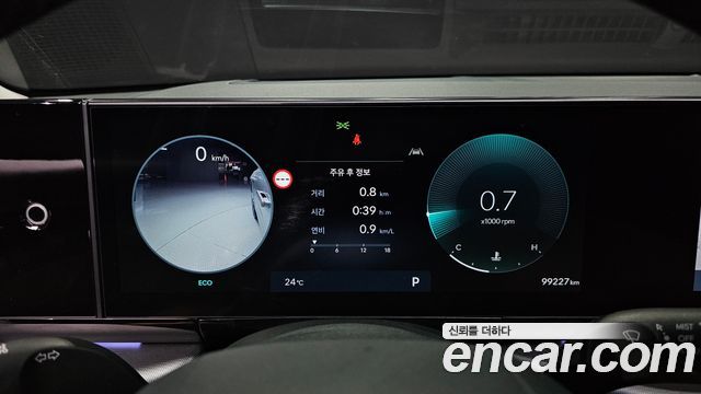 Hyundai Grandeur (GN7) 2,5 Gasoline 2WD Exclusive 2023 — фото 8