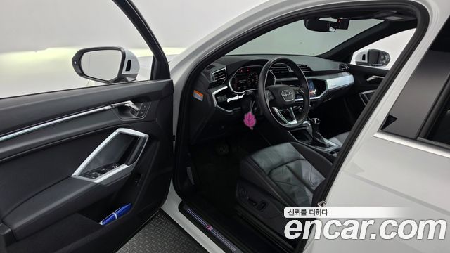 Audi Q3 (F3) 35 TDI Premium 2023 — фото 10