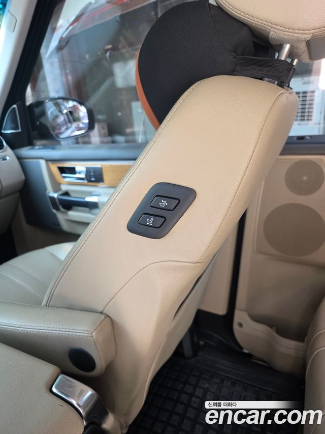 Land Rover Discovery 4 3.0 SDV6 HSE 2015 — фото 9
