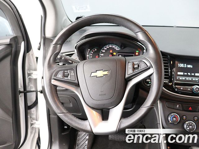 Chevrolet Trax 1.4 LT Deluxe 2017 — фото 19