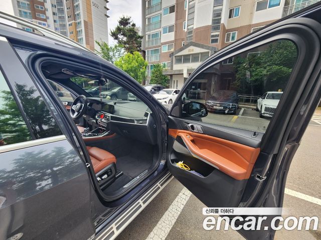 BMW X7 (G07) xDrive 40i M Sport 6STR 2021 — фото 9