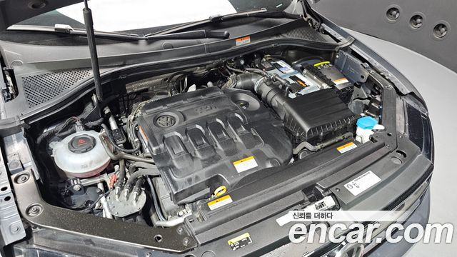 Volkswagen Tiguan (II) 2.0 TDI Premium 2018 — фото 6
