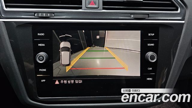 Volkswagen Tiguan (II) 2.0 TDI Premium 2018 — фото 14