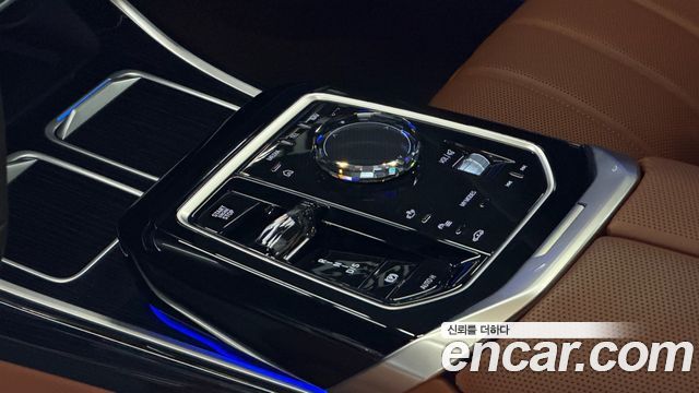 BMW 7 Series (G70) 740i xDrive M Sport Limited 2025 — фото 9
