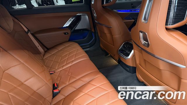 BMW 7 Series (G70) 740i xDrive M Sport Limited 2025 — фото 10