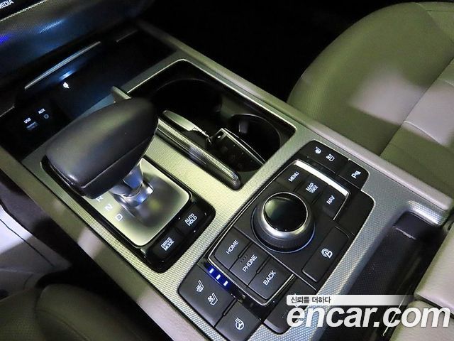 Genesis G80 3.3 GDI AWD Premium Luxury 2017 — фото 16