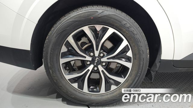Kia Carnival (IV) Gasoline 9-Seater Prestige 2023 — фото 5