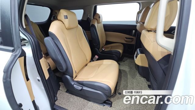Kia Carnival (IV) Gasoline 9-Seater Prestige 2023 — фото 11