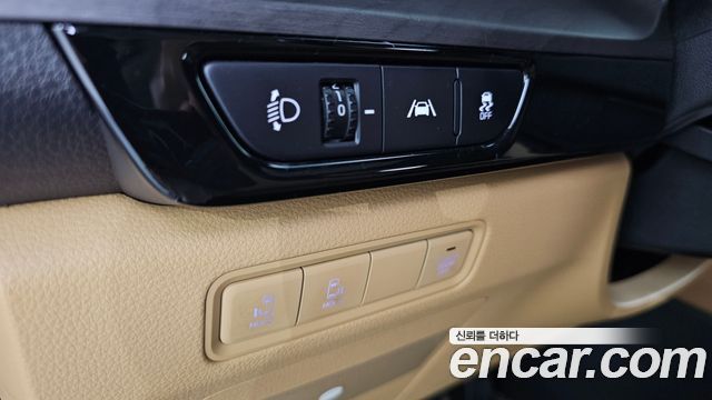 Kia Carnival (IV) Gasoline 9-Seater Prestige 2023 — фото 17