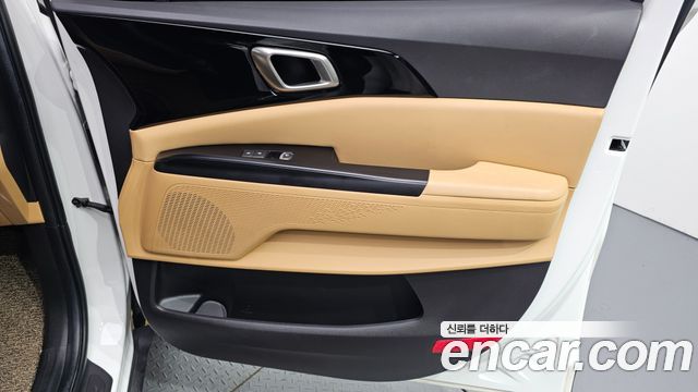 Kia Carnival (IV) Gasoline 9-Seater Prestige 2023 — фото 25