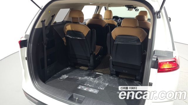 Kia Carnival (IV) Gasoline 9-Seater Prestige 2023 — фото 31