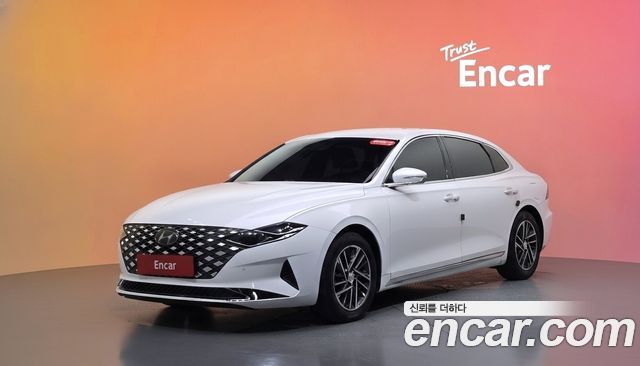 Hyundai Grandeur (IG) 3.0 LPi Rent Car Premium