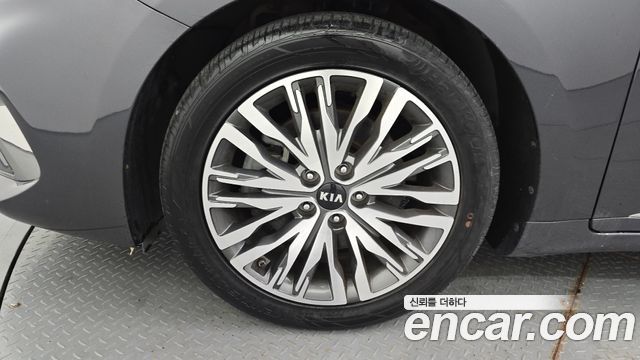 Kia K7 Premier 2.5 GDI Noblesse 2020 — фото 5