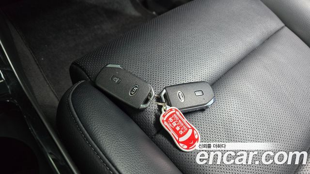 Kia K7 Premier 2.5 GDI Noblesse 2020 — фото 15