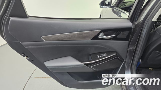 Kia K7 Premier 2.5 GDI Noblesse 2020 — фото 25