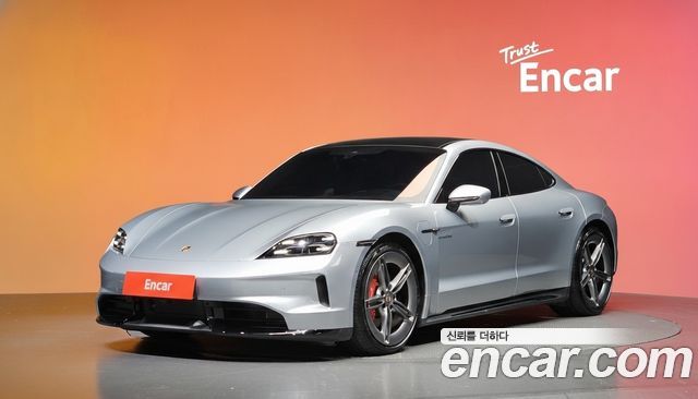 Porsche Taycan GTS