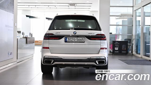BMW X7 (G07) xDrive 40i M Sport 7STR 2024 — фото 4