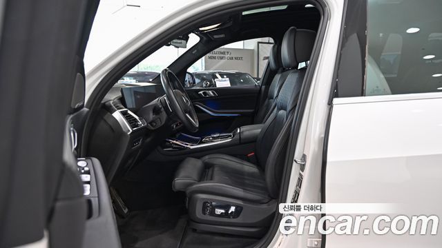 BMW X7 (G07) xDrive 40i M Sport 7STR 2024 — фото 10