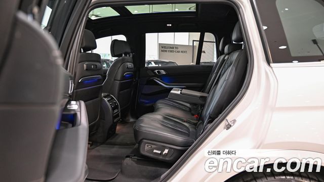 BMW X7 (G07) xDrive 40i M Sport 7STR 2024 — фото 16