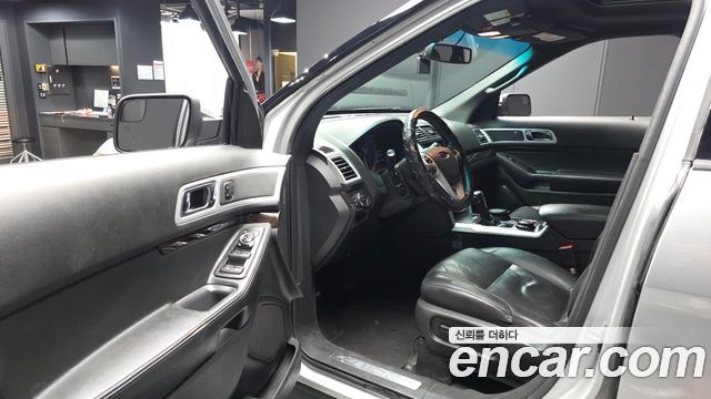 Ford Explorer 3.5 Limited 4WD 5th 2013 — фото 10