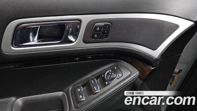 Ford Explorer 3.5 Limited 4WD 5th 2013 — фото 17