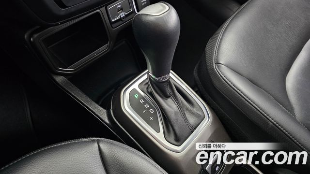 Jeep Renegade 2.4 Limited 2021 — фото 9
