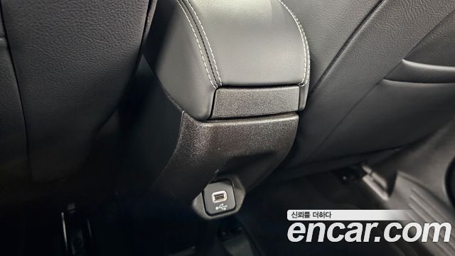Jeep Renegade 2.4 Limited 2021 — фото 18