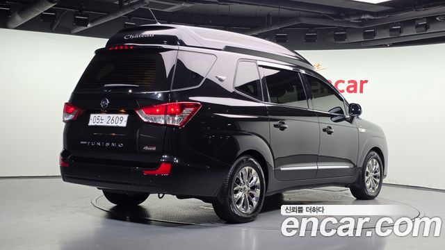 KG Mobility (SsangYong) Korando Turismo 4WD Chateau 9-seater High-roof 2017 — фото 2
