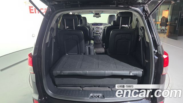 KG Mobility (SsangYong) Korando Turismo 4WD Chateau 9-seater High-roof 2017 — фото 19
