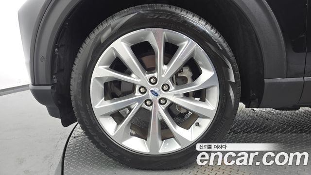 Ford Explorer (VI) 3.0 Platinum 4WD 2021 — фото 5
