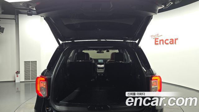 Ford Explorer (VI) 3.0 Platinum 4WD 2021 — фото 19