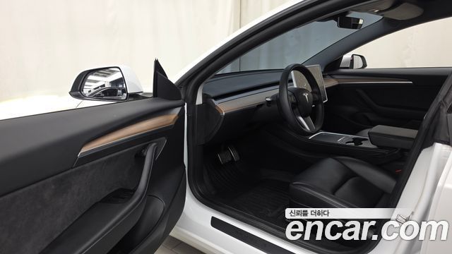 Tesla Model 3 Long Range AWD 2021 — фото 10