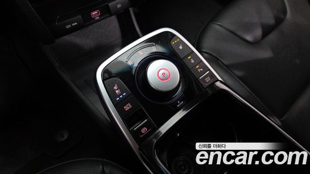 Kia Niro Plus Air 2023 — фото 9