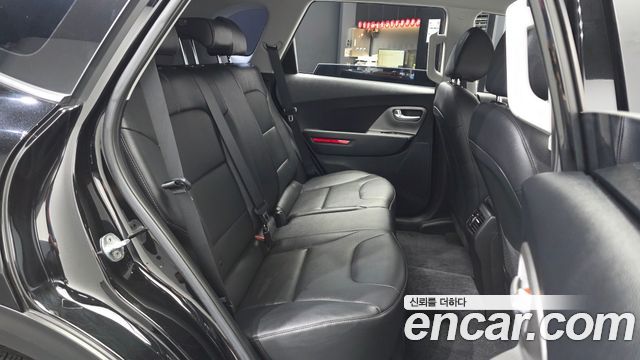 Kia Niro Plus Air 2023 — фото 12