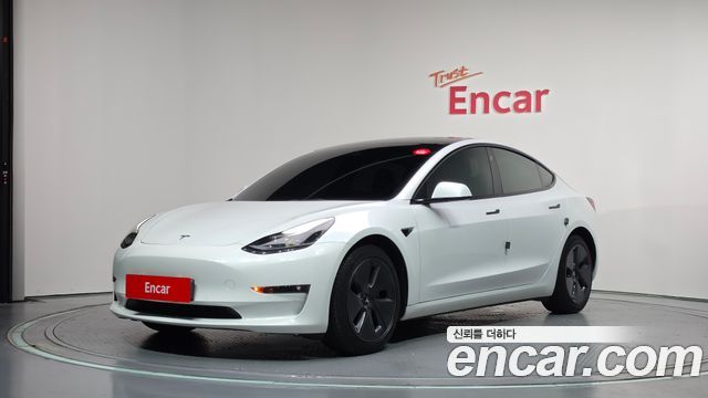 Tesla Model 3 RWD