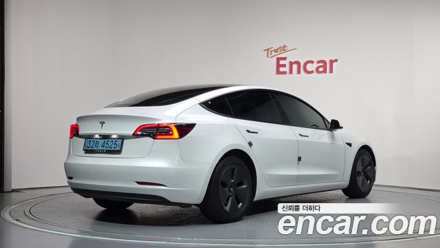 Tesla Model 3 RWD 2022 — фото 2