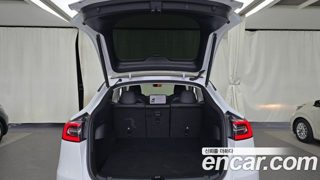Tesla Model Y Long Range AWD 2021 — фото 20
