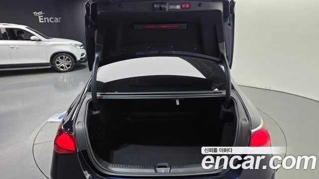 Mercedes-Benz E-Class (W214) E200 Avantgarde 2024 — фото 20