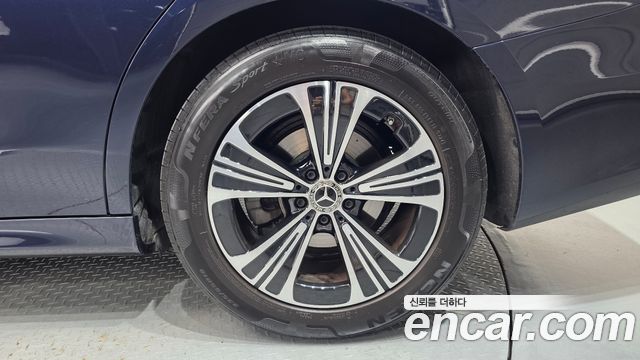 Mercedes-Benz E-Class (W214) E200 Avantgarde 2024 — фото 21