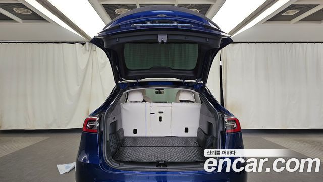 Tesla Model Y Long Range AWD 2022 — фото 20