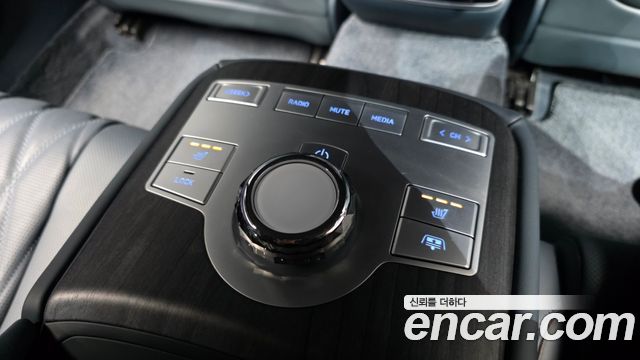 Genesis G80 (RG3) Gasoline 2.5 Turbo AWD 2025 — фото 19