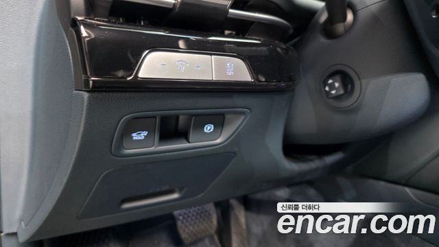 Genesis G80 (RG3) Gasoline 2.5 Turbo AWD 2025 — фото 29