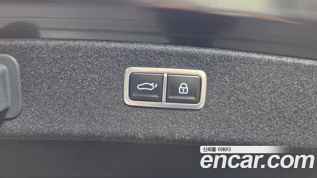 Genesis G80 (RG3) Gasoline 2.5 Turbo AWD 2025 — фото 33