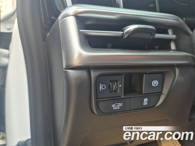 Hyundai Grandeur (GN7) 3.5 LPG 2WD Premium 2023 — фото 15