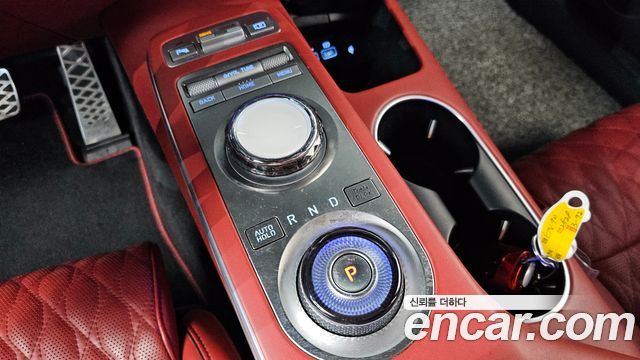 Genesis GV70 2.5T Gasoline AWD 2024 — фото 9
