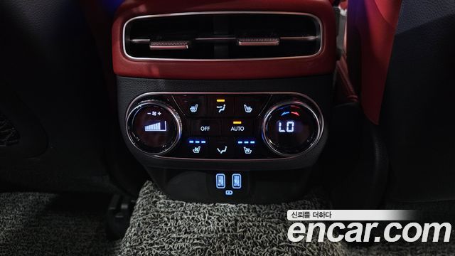 Genesis GV70 2.5T Gasoline AWD 2024 — фото 18