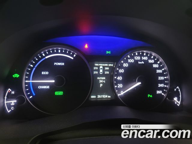 Lexus ES300h Executive XV60 2013 — фото 24