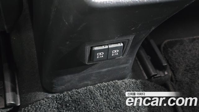 Lexus UX250h 2.0 2WD 2019 — фото 13