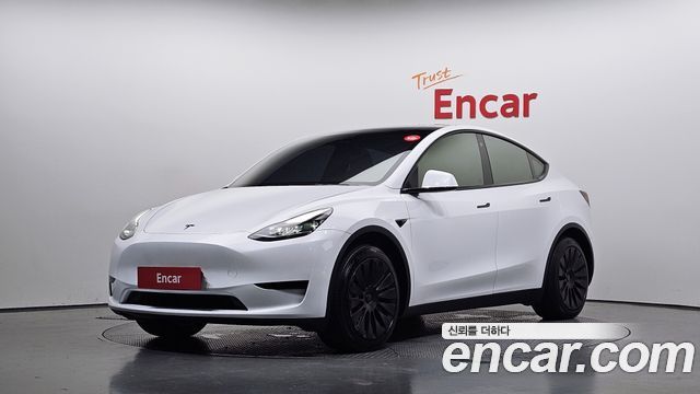 Tesla Model Y RWD