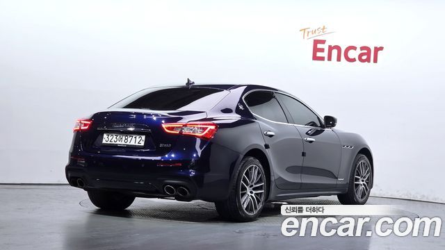 Maserati Ghibli 3.0 GranSport 3rd 2020 — фото 2